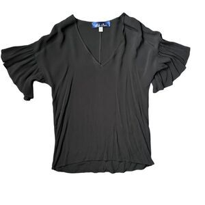 Blue Rain by Francesca's Black Flutter Sleeve V-neck Chiffon Blouse M